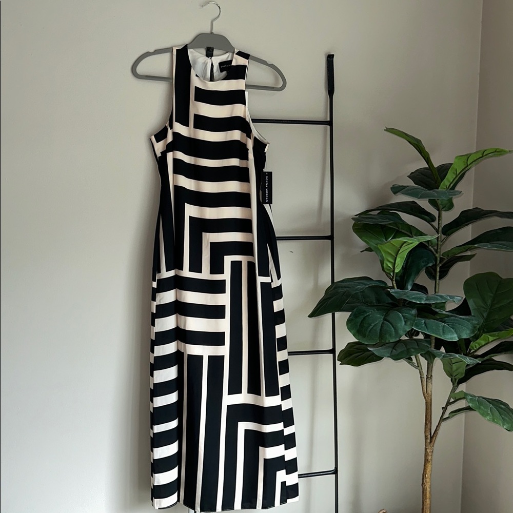 *NWT* Printed Stretch High Round Neck Sleeveless Midi Dress